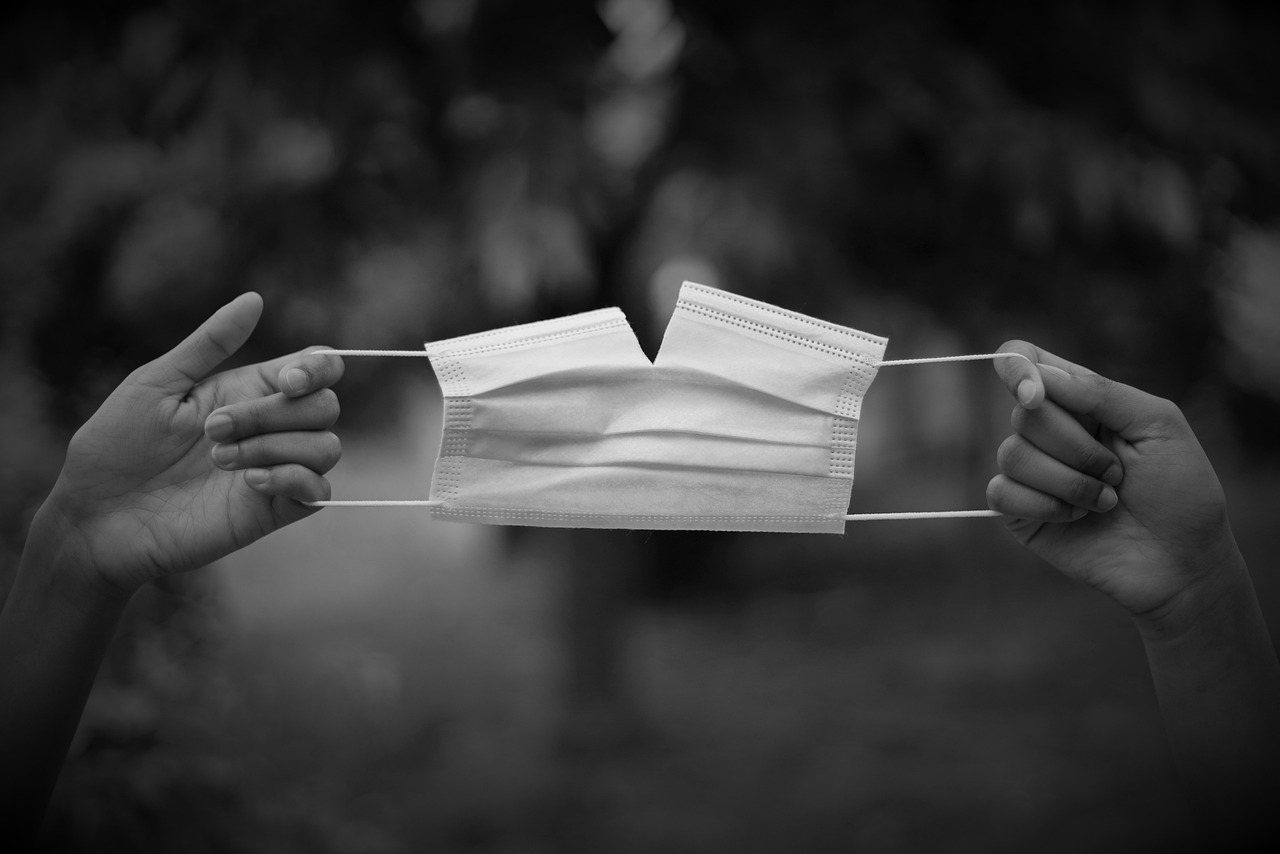 corona, dispute, family dispute, covid, cleavage, partner, mask, illusion, protection, mouth guard, coronavirus, covid-19, health, separation, sars-cov-2, outbreak, transmission, pathogen, pandemic, mask duty, danger, crack, company, shutdown, disinfection, dispute, dispute, dispute, dispute, dispute, family dispute, family dispute, family dispute, cleavage